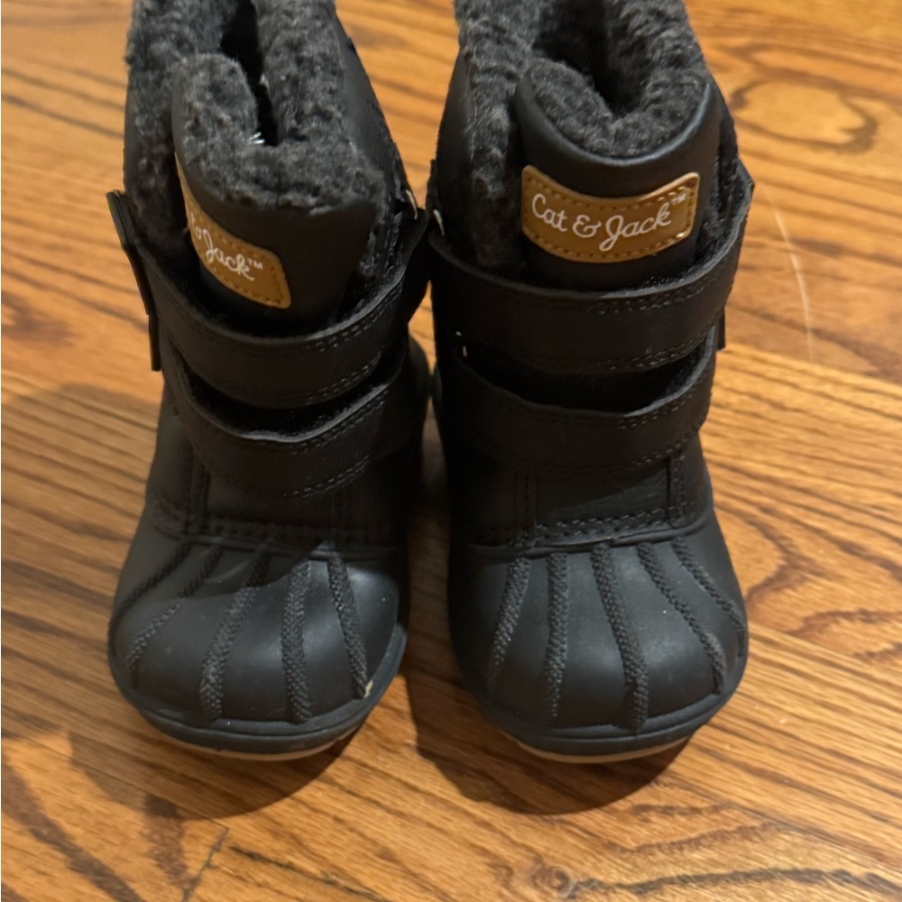 Cat & Jack Black Toddler Winter Boots